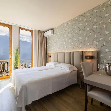 Hotel Riviera Panoramic Green Resort Limone sul Garda Exterior photo