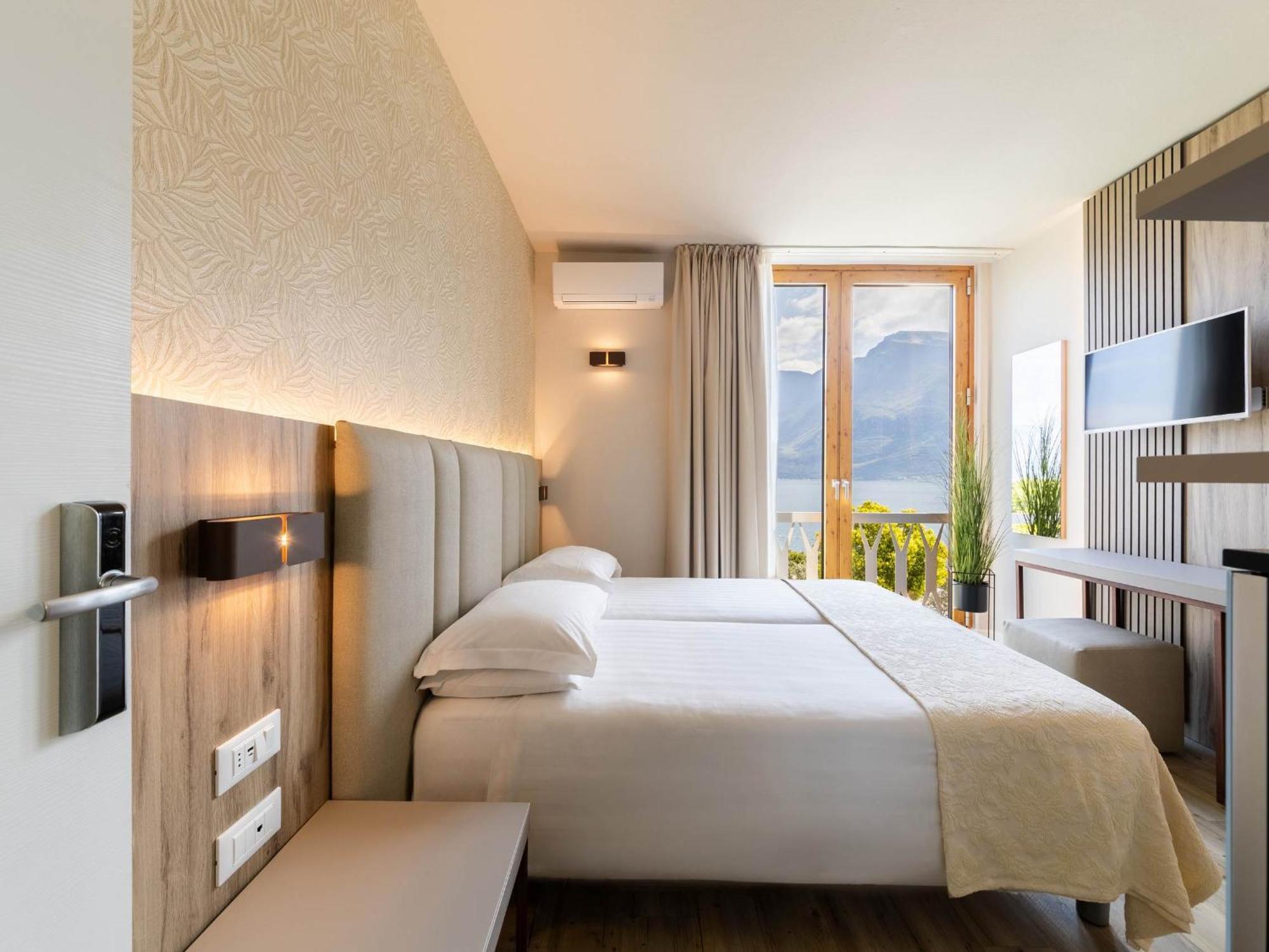 Riviera Panoramic Hotel