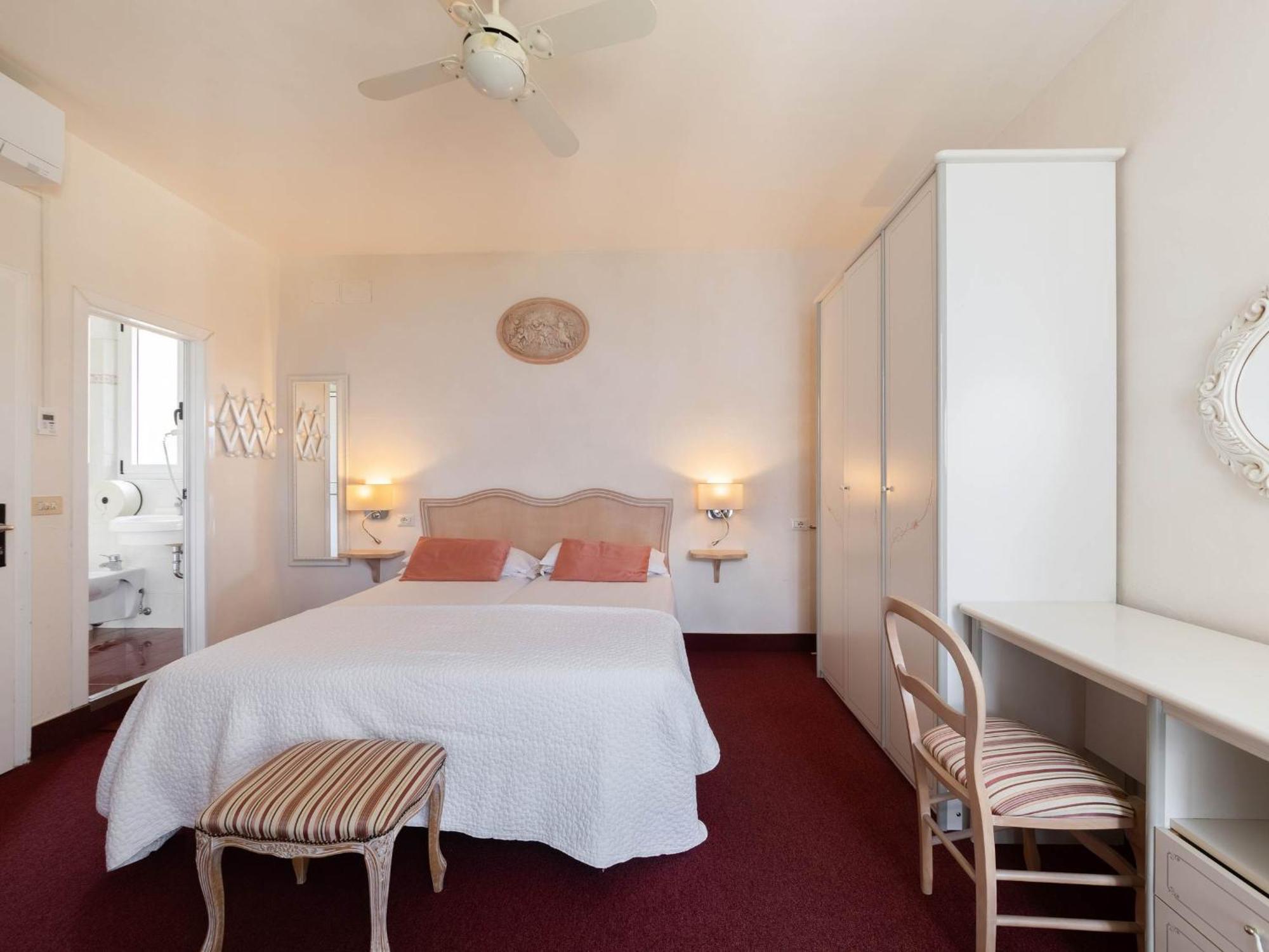 Riviera Hotel Limone sul Garda