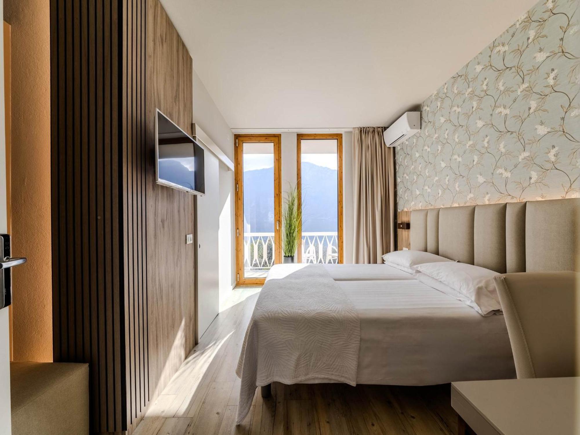 Riviera 3* Limone sul Garda