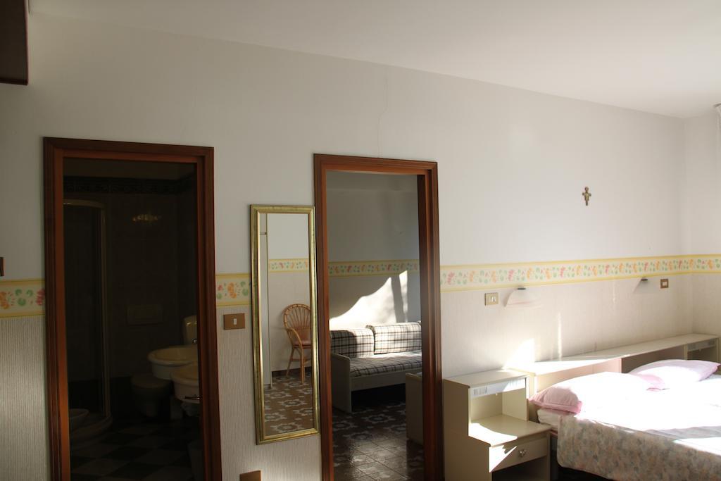 Riviera Panoramic 3* Limone sul Garda