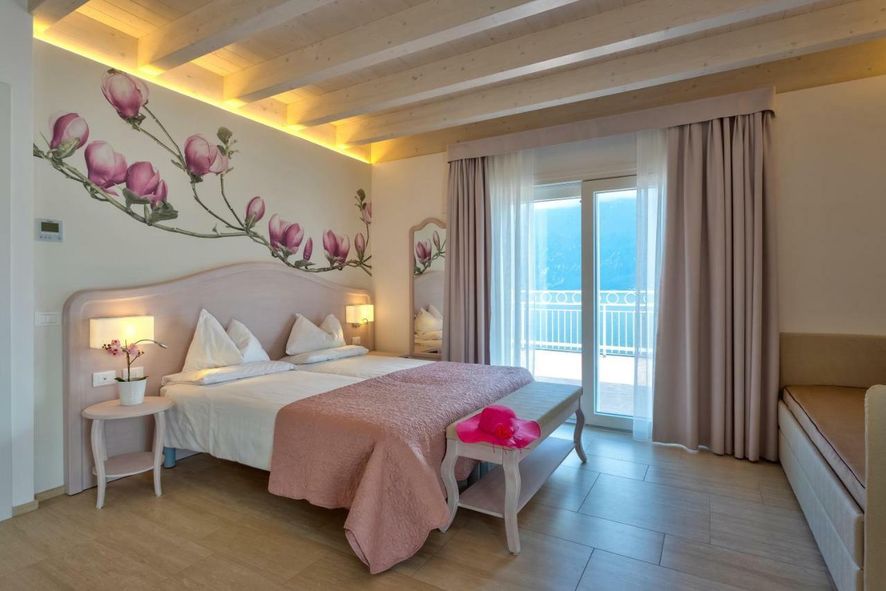 Riviera 3*