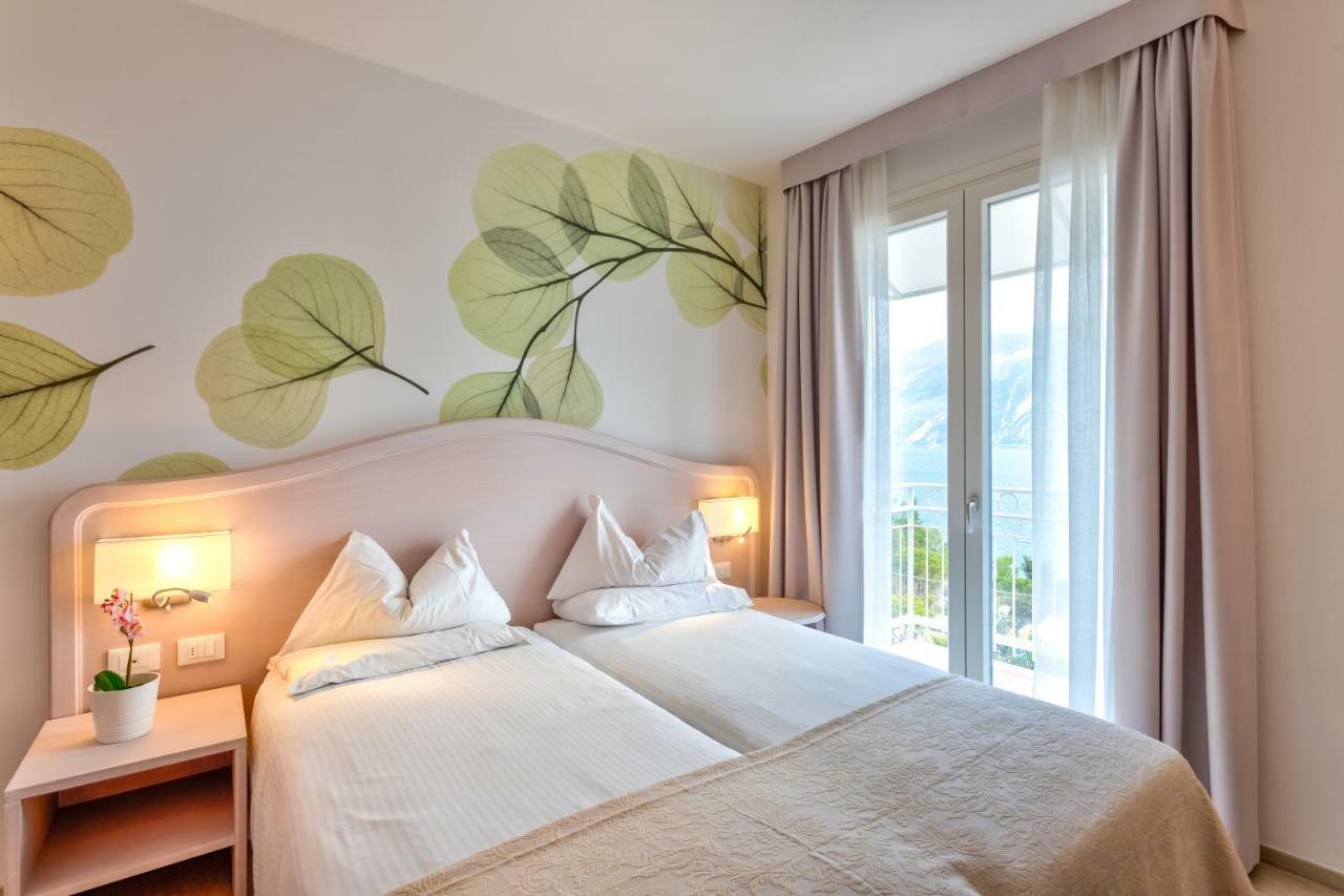 Riviera 3*
